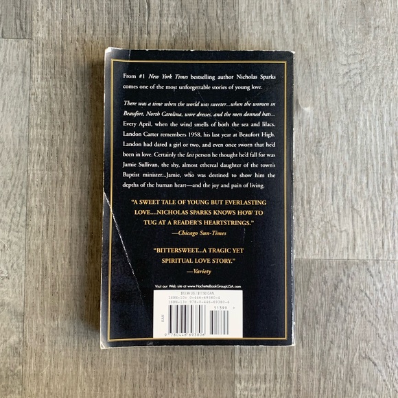 Nicholas Sparks A Walk to Remember Book - Picture 3 of 4